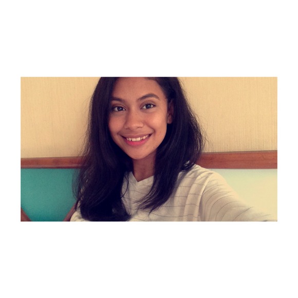 Profile Picture of Maria Magal (@magalm366) on Poshmark