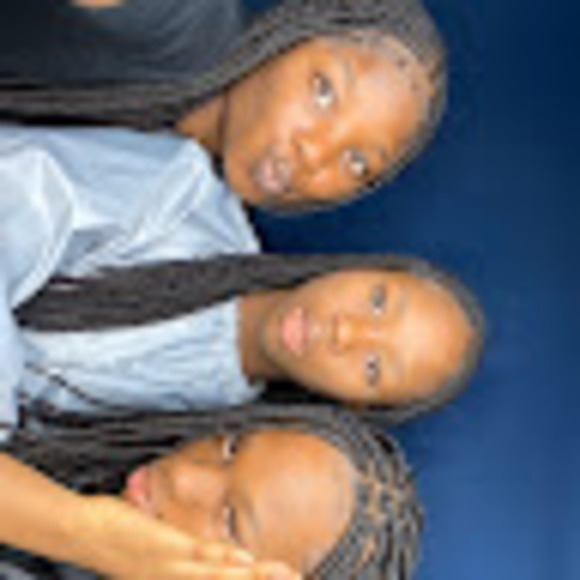 Profile Picture of Taffy Ekwe (@taffyaekwe) on Poshmark