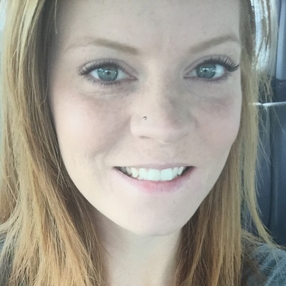 Profile Picture of Marenda Negaard (@marcand) on Poshmark