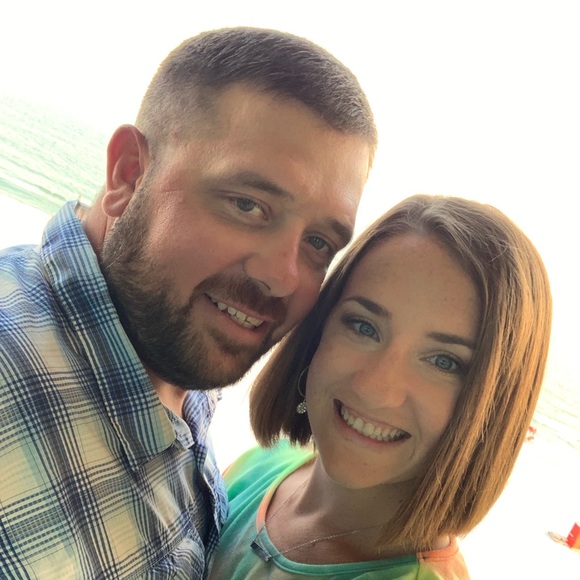 Profile Picture of Kris Willingham (@kriswillingham) on Poshmark