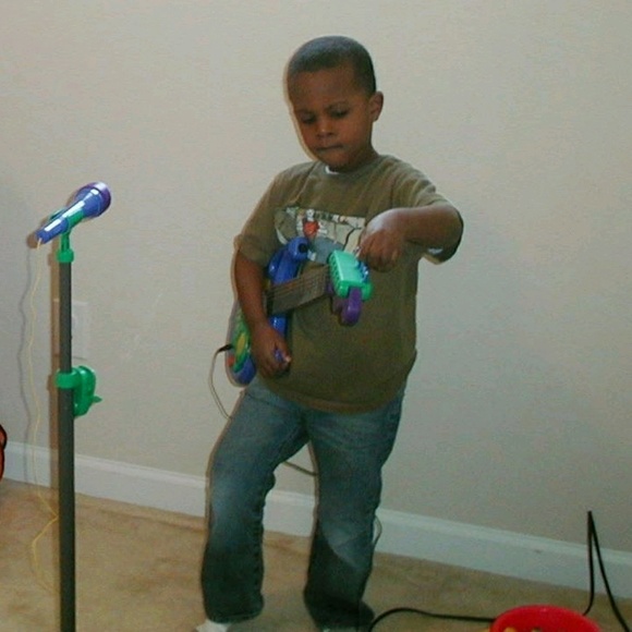 Profile Picture of Peter Mburu (@petermburu) on Poshmark