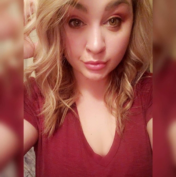 Jessica Sztaba - Poshmark Profile Picture of Jessica Sztaba (@jas8855) on Poshmark