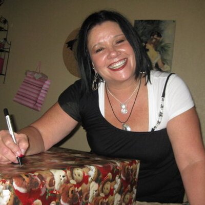 Profile Picture of Jo Laird (@joalaird) on Twitter