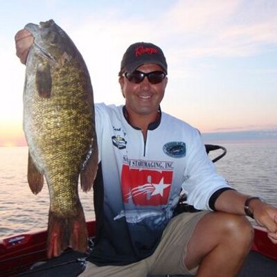 Profile Picture of Mark Schutz (@FishSchutz) on Twitter