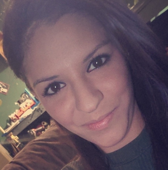 Profile Picture of Kennedy Danielle (@kennedy0418) on Poshmark