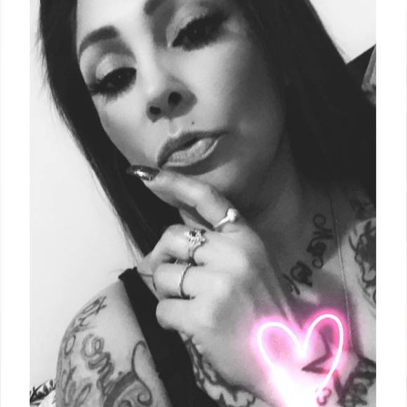 Profile Picture of Irma Keller (@irmakeller) on Poshmark