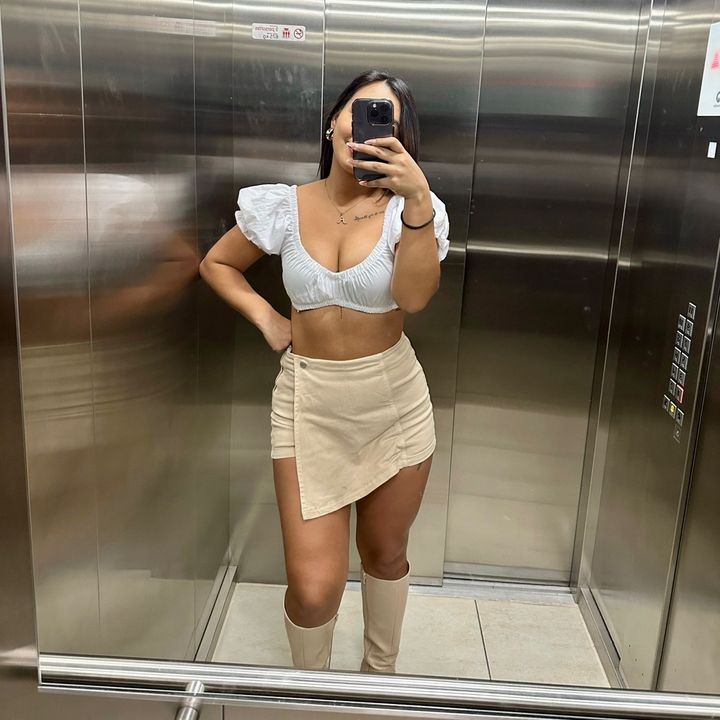 Profile Picture of Alexandra Perone (@alexandraperone) on Tiktok