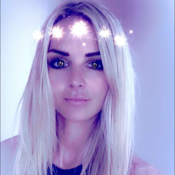 Paulina Mudryk - Poshmark Profile Picture of Paulina Mudryk (@pmudryk) on Poshmark