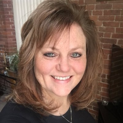 Profile Picture of Cindy Harvey (@Beanbag1616) on Twitter