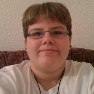 Profile Picture of Stacey Louise Bone (@Puccaprincess) on Twitter