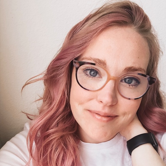 Profile Picture of Danielle Alexander (@dmalexan3191) on Poshmark