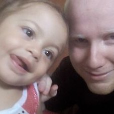 Profile Picture of Robert (@Jeff_Razor) on Twitter