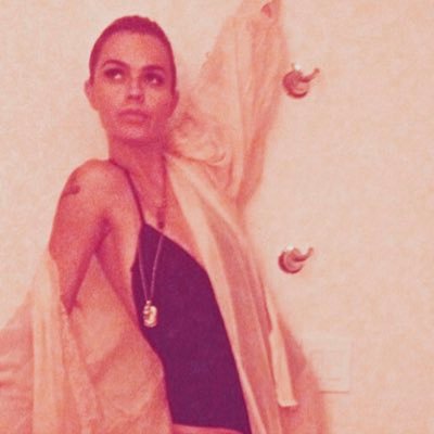 Profile Picture of Tarynmanning (@TarynManning) on Twitter