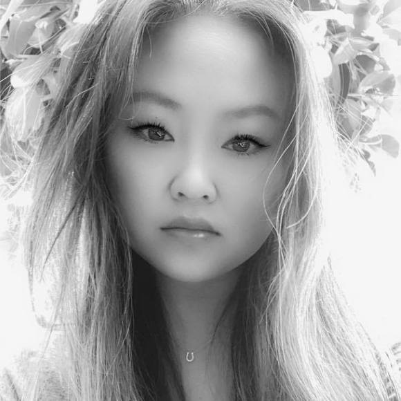 Profile Picture of Aimei Xiong (@aimeixiong) on Poshmark
