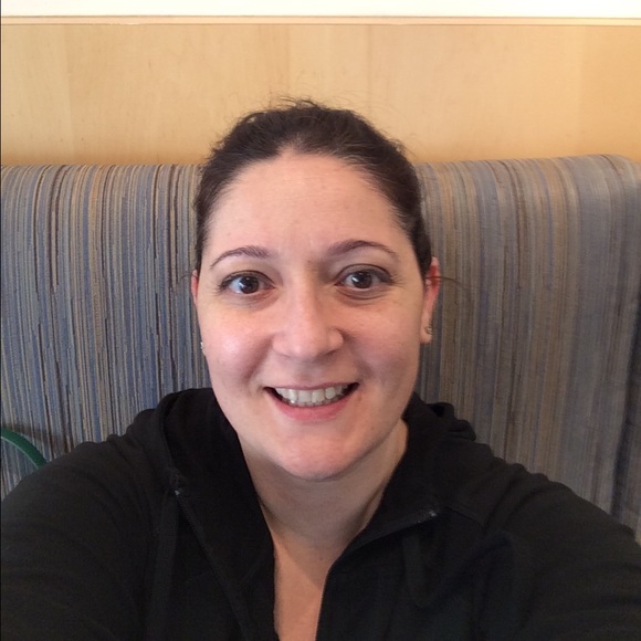 Profile Picture of Veronika Melamed (@lastachka91) on Poshmark