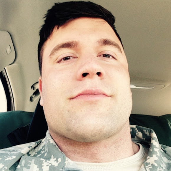 Petr Marsiglia - Poshmark Profile Picture of Petr Marsiglia (@pmarsda) on Poshmark