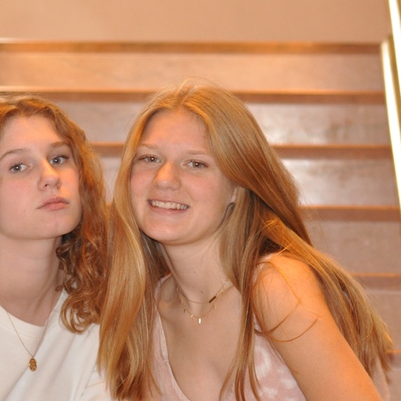 Ollie Condrin - Poshmark Profile Picture of Ollie Condrin (@olliecondrin) on Poshmark