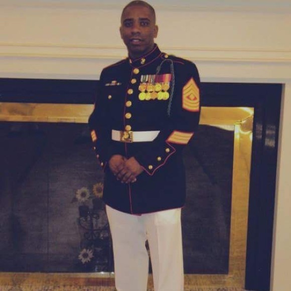 Profile Picture of Alvoid Hamilton (@dajigga) on Poshmark