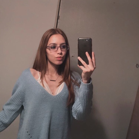 Profile Picture of Alexys Ocegueda (@alexysocegueda) on Poshmark