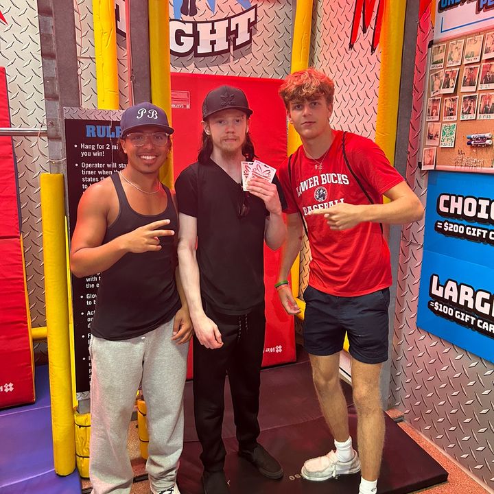 Profile Picture of Dean (@deanmoghadam) on Tiktok