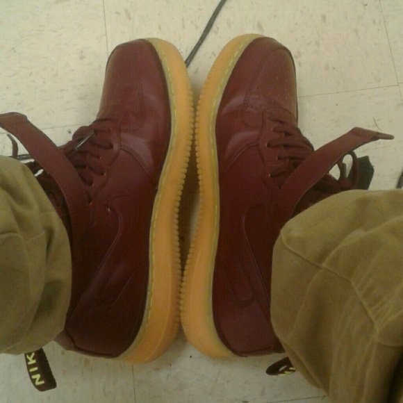 Profile Picture of William Fields (@willydagod) on Poshmark