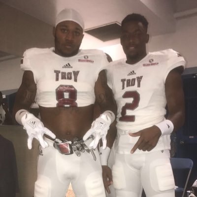 Profile Picture of Emanuel Thompson (@_ethompson8) on Twitter