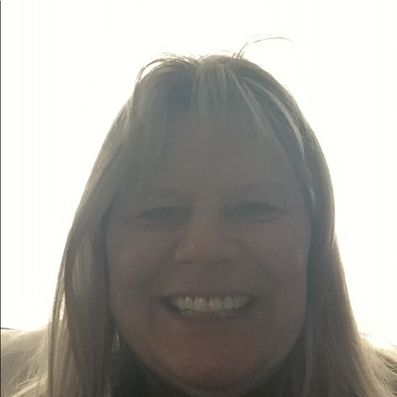 Mary jo Leitermann - Poshmark Profile Picture of Mary jo Leitermann (@maryjo50) on Poshmark