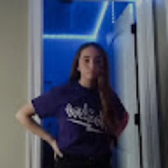 Profile Picture of Wawennn Kockler (@lkockler22) on Poshmark