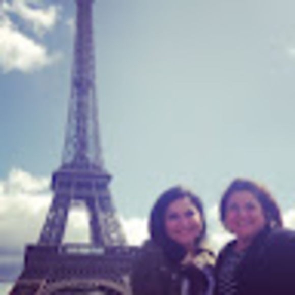 Rebekah Dahma - Poshmark Profile Picture of Rebekah Dahma (@rebekahdahma) on Poshmark