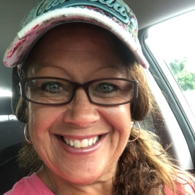 Profile Picture of Christine Embree (@EmbreeChristine) on Twitter