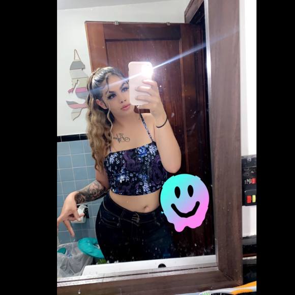 Profile Picture of Mami Rasnick (@mamirasnick) on Poshmark