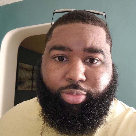 Profile Picture of Tyler Beard (@tylerb5691) on Poshmark