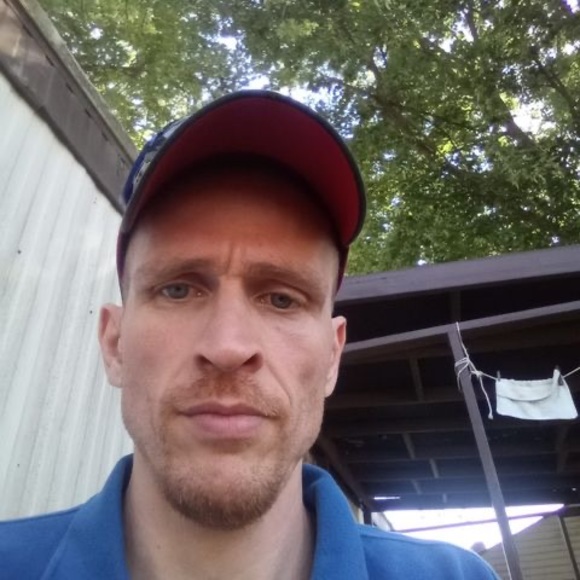 Profile Picture of Anthony Kentner (@anthonykentner) on Poshmark