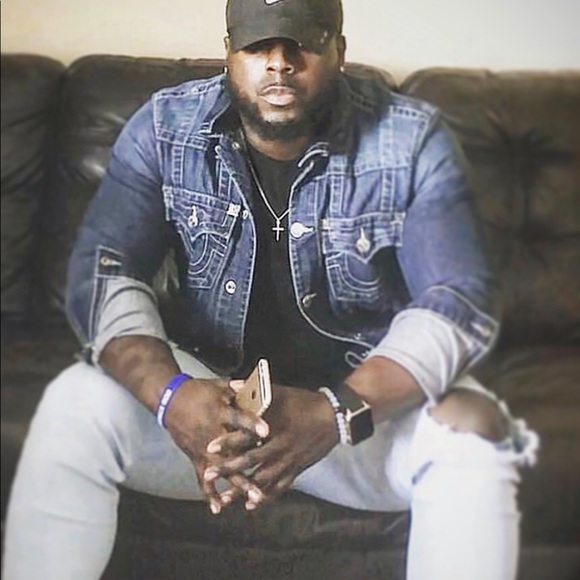Profile Picture of Dylan Jackson (@djack9111) on Poshmark