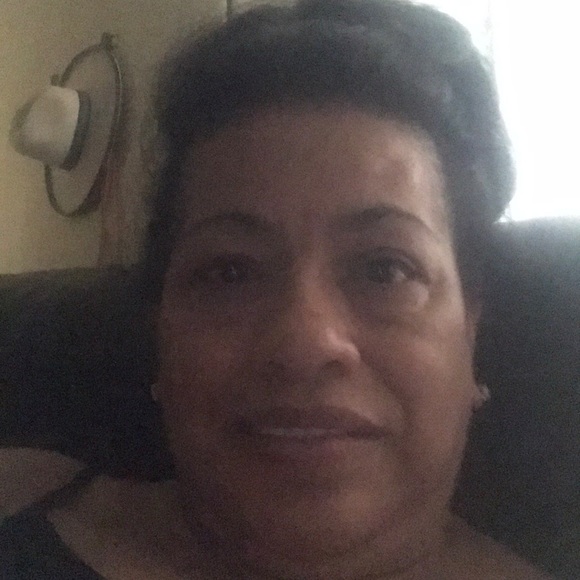 Profile Picture of Patricia Quintero (@itassugars) on Poshmark