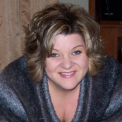Profile Picture of Cathy Reeves (@@look4tuck) on Twitter
