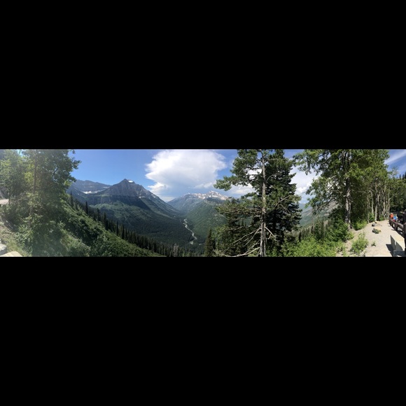 Profile Picture of Mike Banuelos (@banuelom) on Poshmark