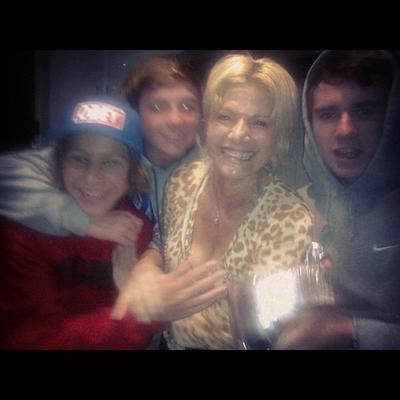 Profile Picture of Jon Hoyle (@unlinedluxur73) on Twitter