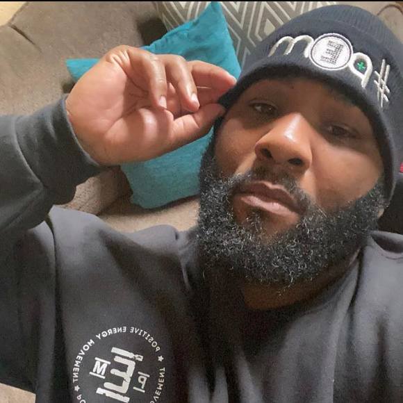 Profile Picture of Julian Johnson (@jpj27) on Poshmark