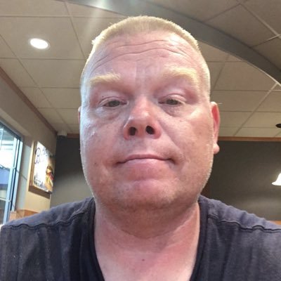 Profile Picture of Adam Ewert (@tle91ale) on Twitter