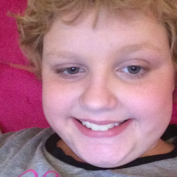 Profile Picture of Lillian Mayhue (@lillim504) on Poshmark