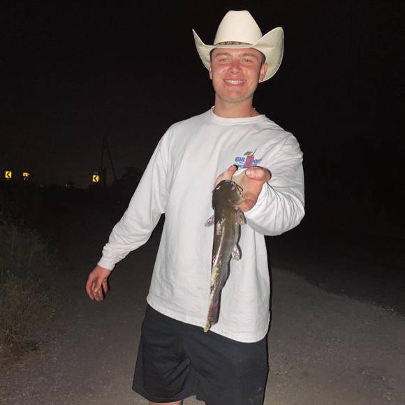 Profile Picture of Joey Chatburn (@joechat) on Poshmark