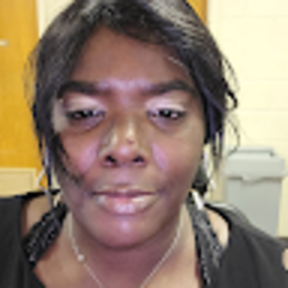 Akemi Brown - Poshmark Profile Picture of Akemi Brown (@brownakemi856) on Poshmark