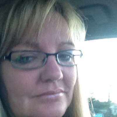 Profile Picture of Maureen Reilly (@maureenreilly17) on Twitter