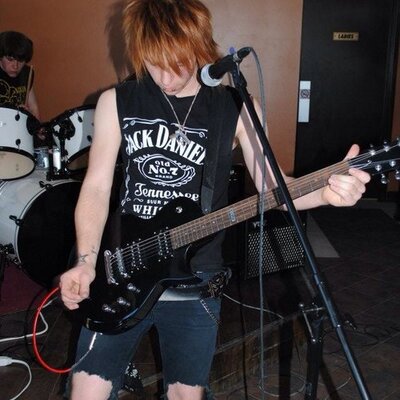 Profile Picture of Dustin Felix (@FelixFoxtale) on Twitter