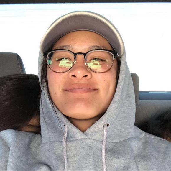 Profile Picture of Reina Tsuma (@tsuma1) on Poshmark