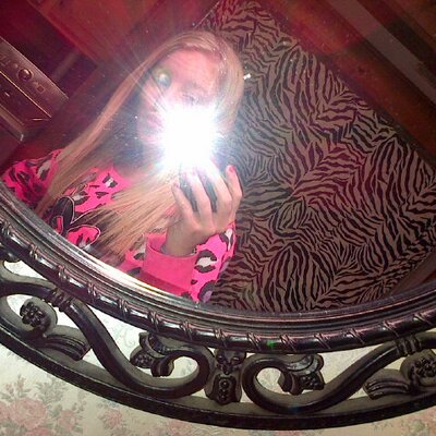 Profile Picture of Britney Malone (@CottanCandyLove) on Twitter