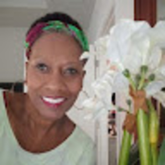 Profile Picture of Rose Morgan (@rmorganw61) on Poshmark