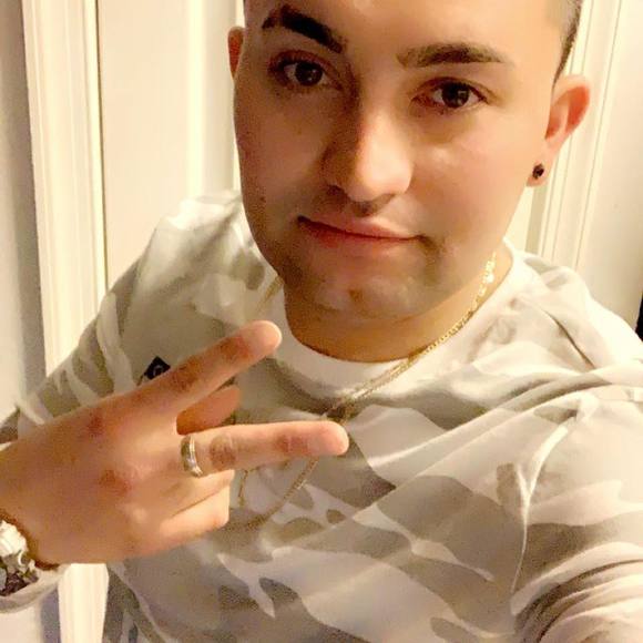 Profile Picture of Jose Monge (@josemonge123) on Poshmark