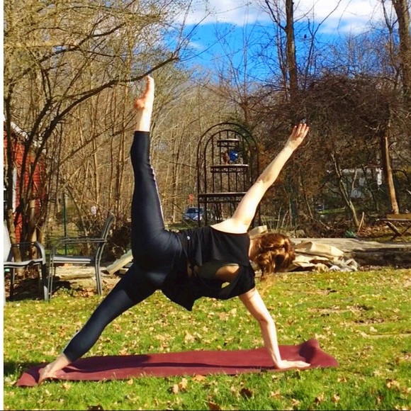 Profile Picture of Kasie Bubenicek (@kasieeeb) on Poshmark